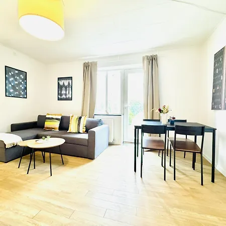 Aday - Solsortvej 3 *